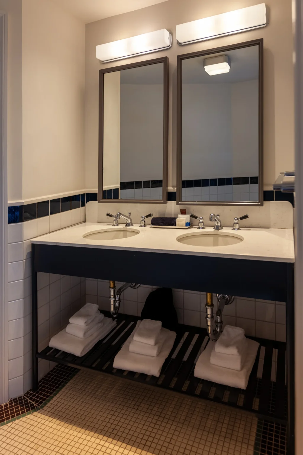 double vanity sinks in the bunk suite at the flat iron hotel